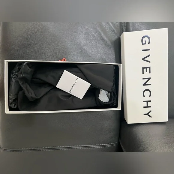 Givenchy | Shoes | Black Givenchy Slides Brand New Size 441  display picture 3